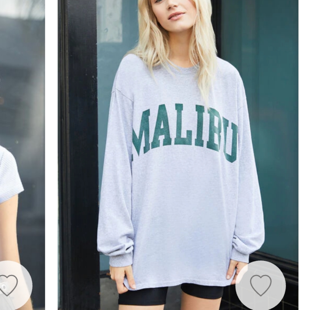 Brandy Melville Tee - Picture 2 of 8